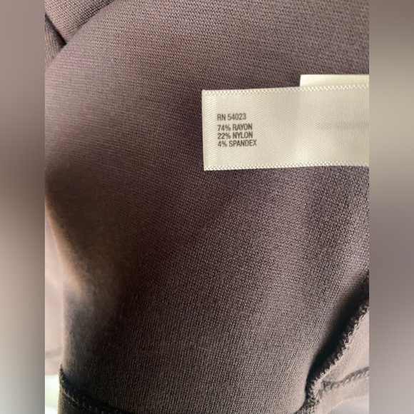 Gap Maternity Dress - Picture 5 of 10